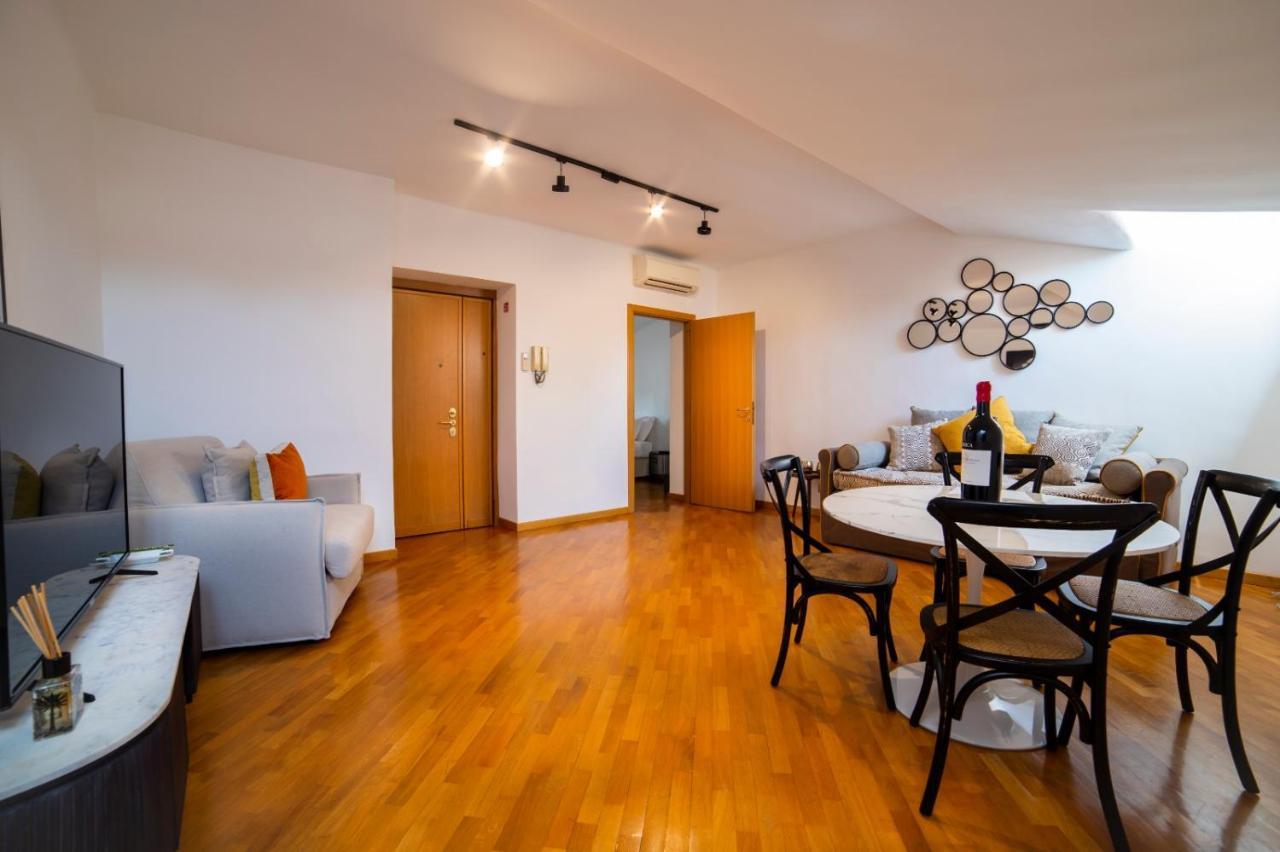 Inn Lucina 35 Rome Bagian luar foto