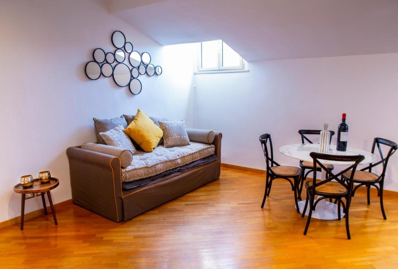 Inn Lucina 35 Rome Bagian luar foto