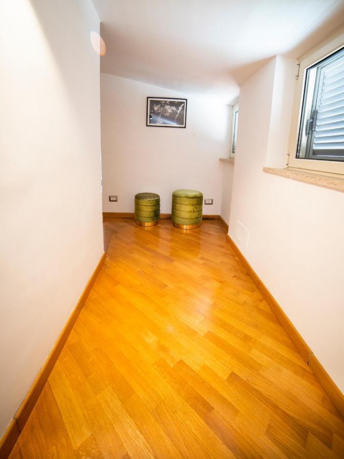 Inn Lucina 35 Rome Bagian luar foto